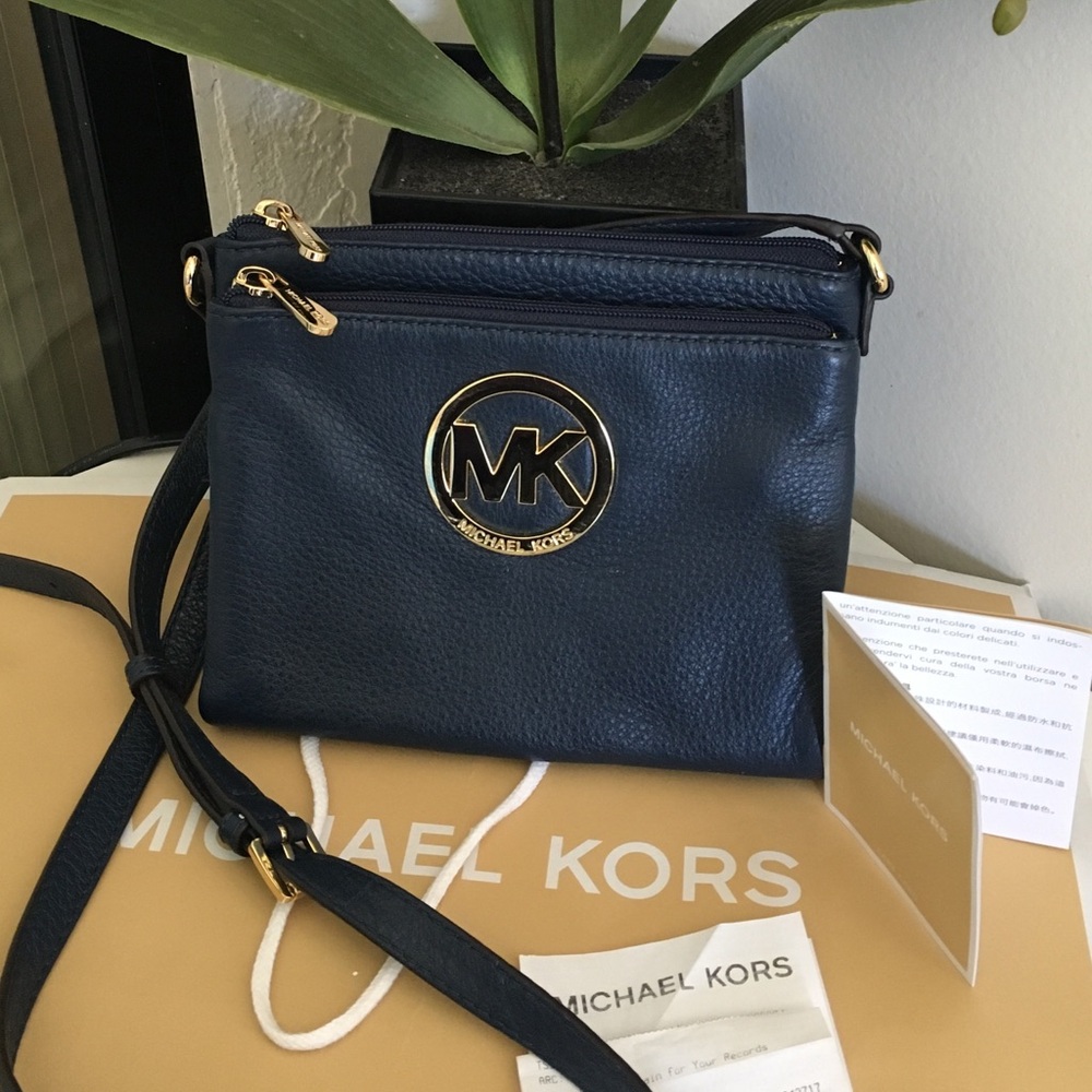 COPY - 💥💯Authentic New Michale Kors cross bag